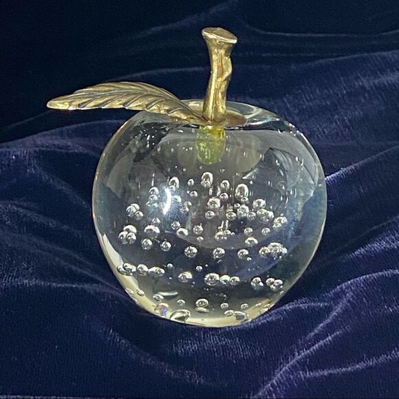 WT Art Vintage Clear Bubbled Glass Apple Paper Weight - Picture 3 of 8